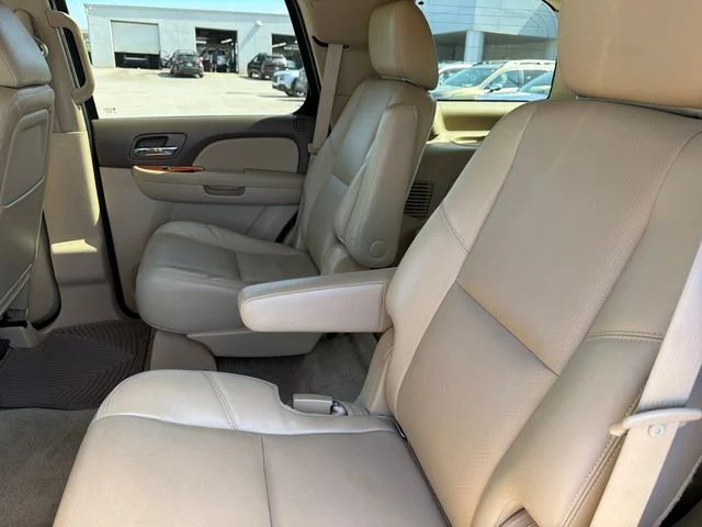 Used 2013 Black GMC SLT image 20