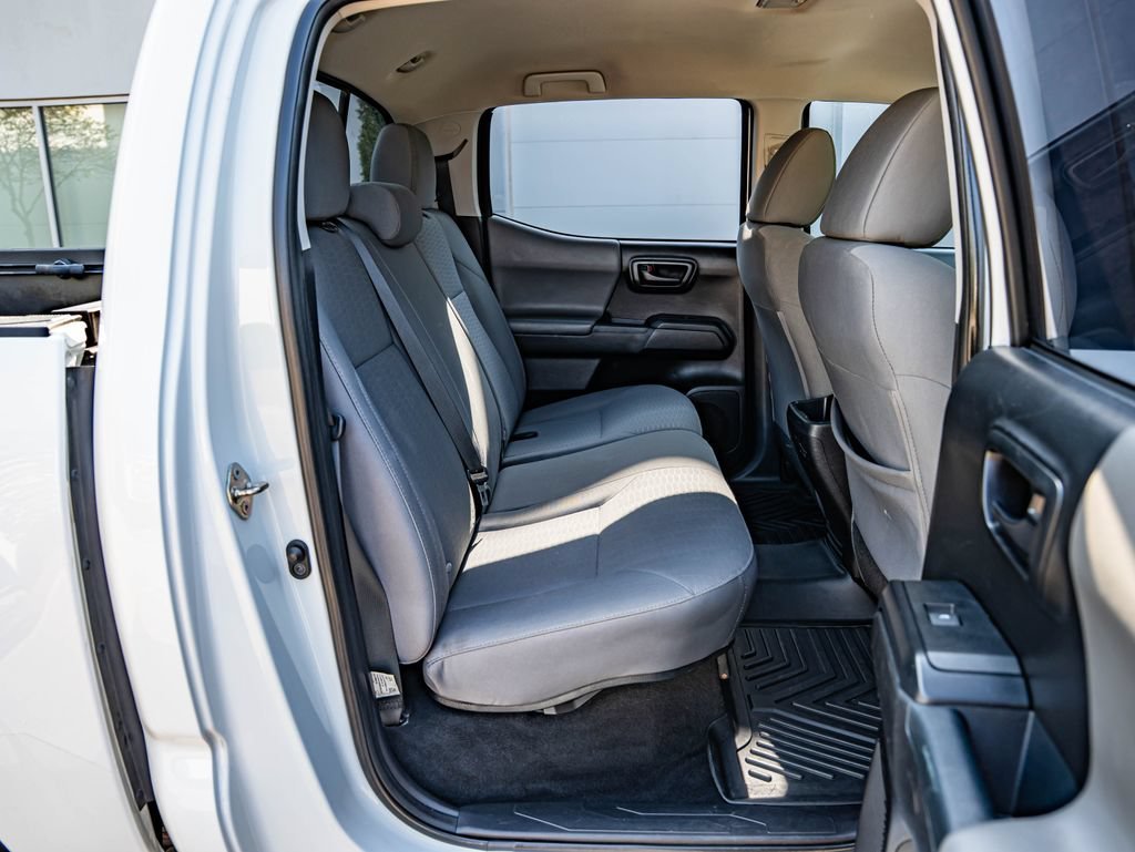 Used 2018 Super White Toyota SR image 34