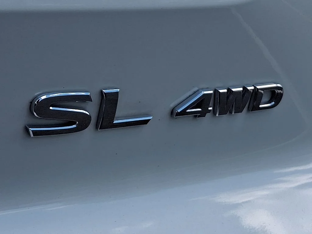 Used 2023 White Nissan SL image 29