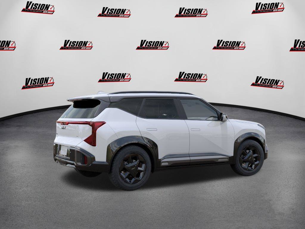 New 2027 Snow White Pearl Kia X-Line S image 6