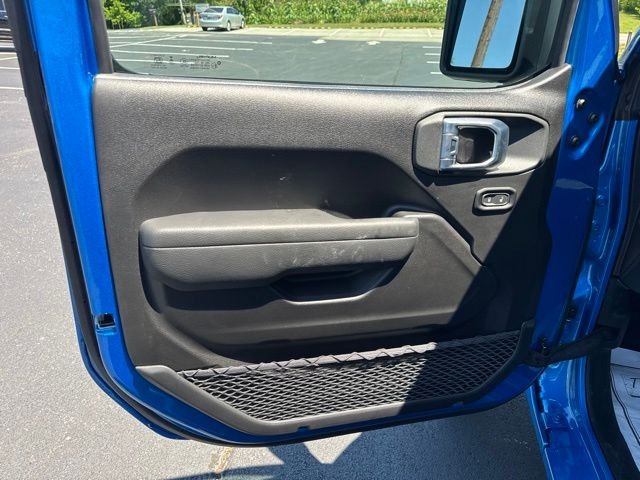 New 2026 Hydro Blue Pearl-Coat Exterior Paint Jeep Sport S image 13