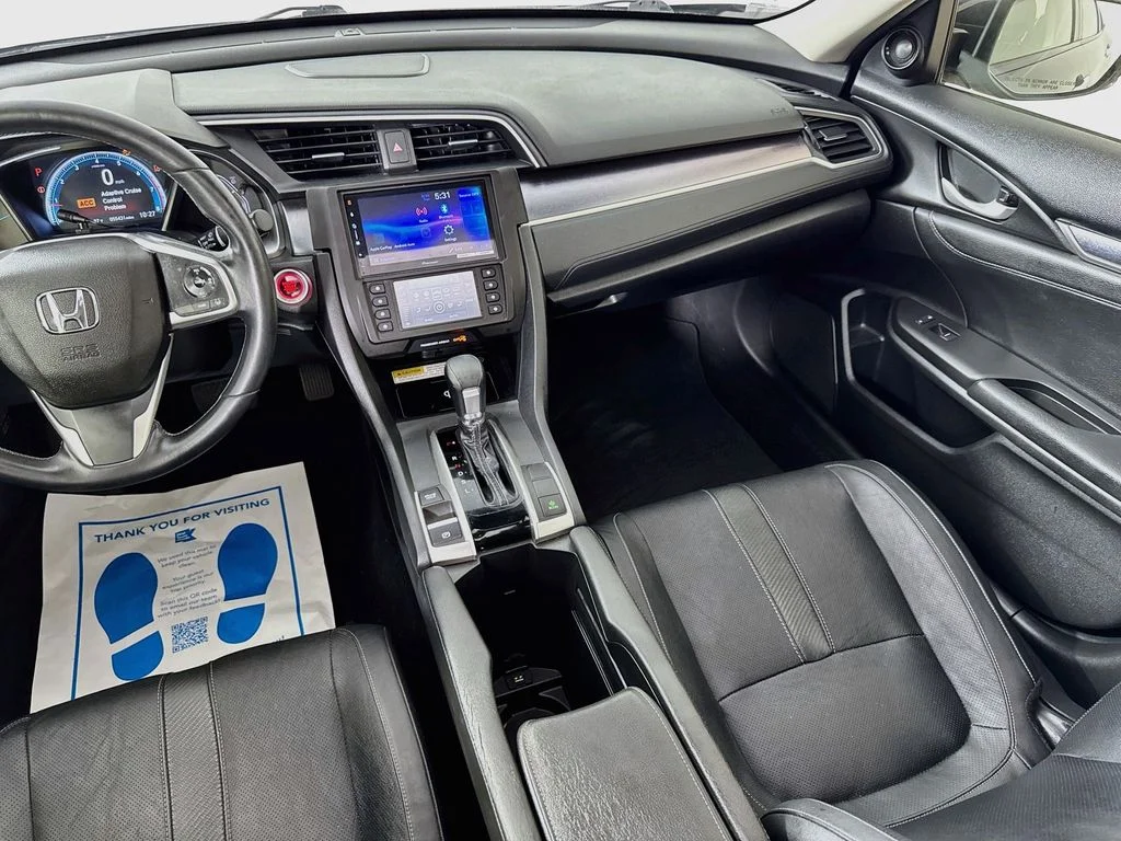 Used 2018 Black Honda Touring image 28