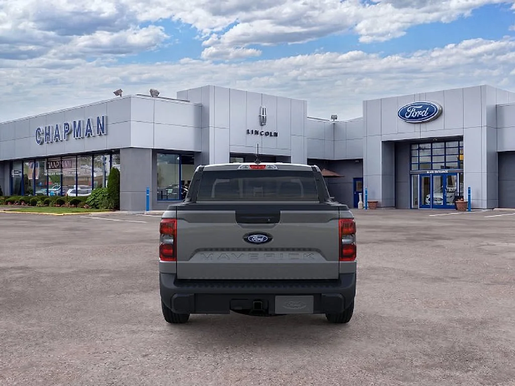 New 2026 Carbonized Gray Metallic Ford XLT image 5