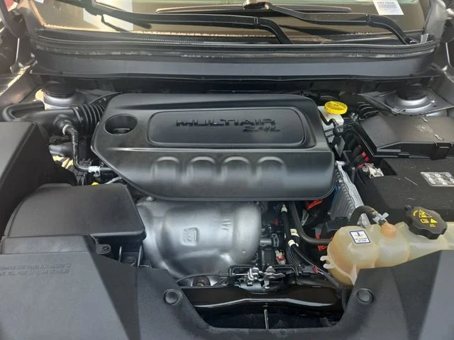Used 2020 Silver Jeep Latitude image 23