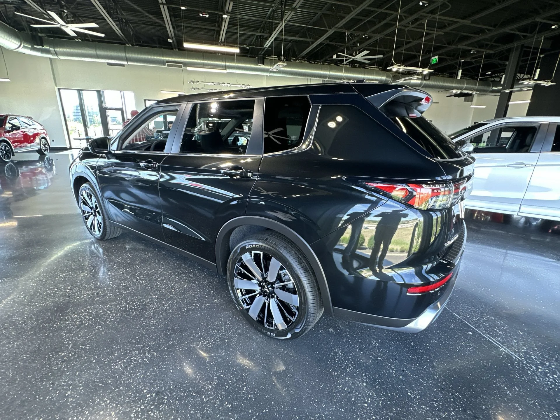 New 2026 Black Diamond Mitsubishi SE image 6