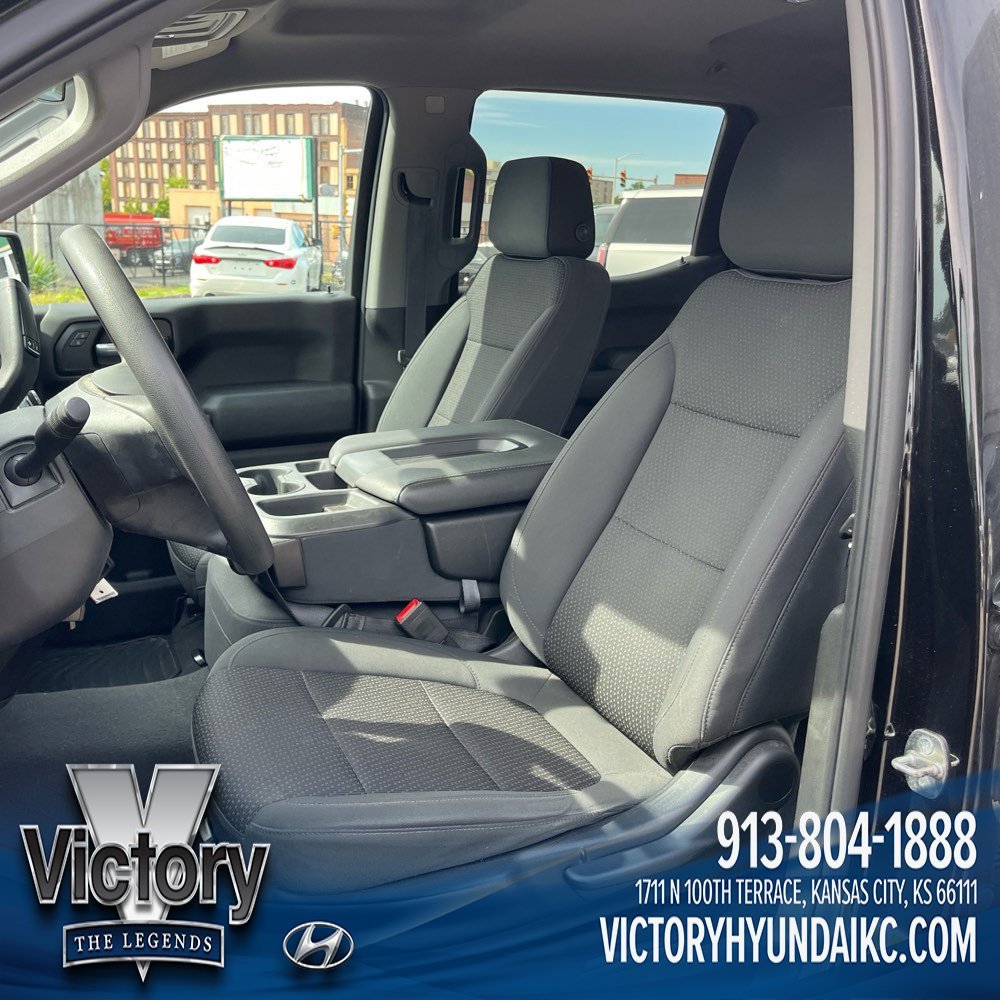 Used 2020 Black Chevrolet Custom image 8