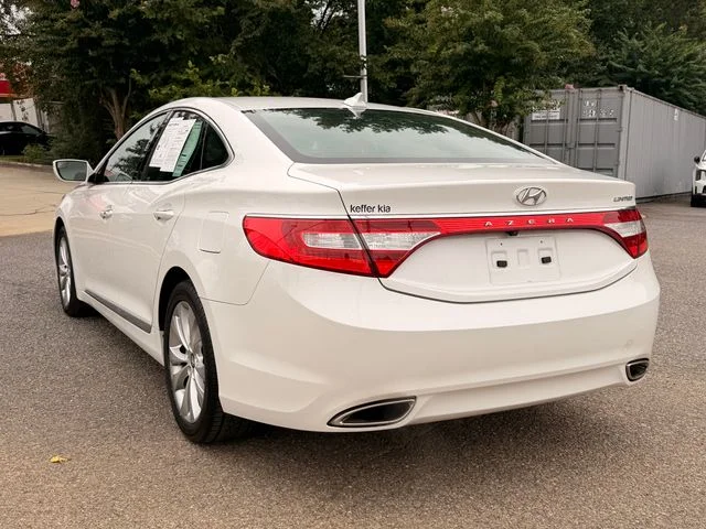 Used 2014 White Pearl Hyundai Limited image 3