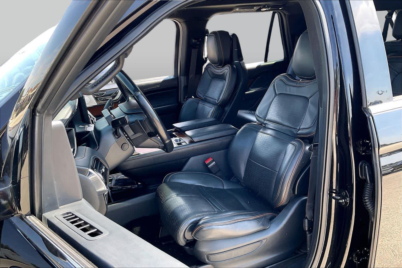 Used 2022 Infinite Black Lincoln Black Label image 8