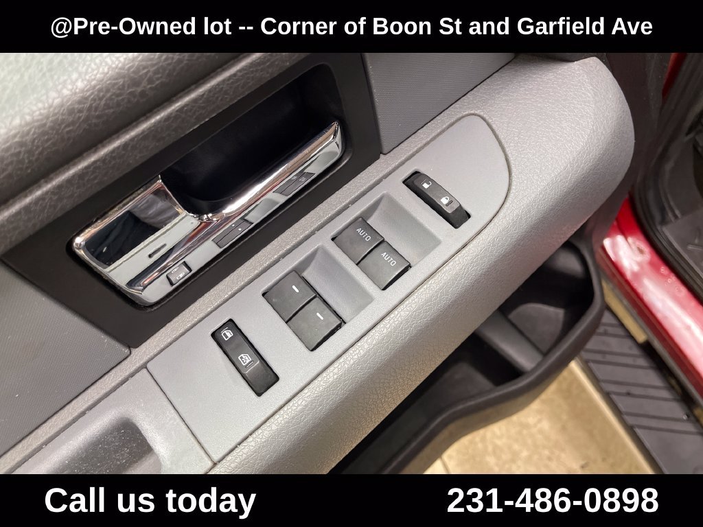 Used 2014 Red Ford XLT image 16