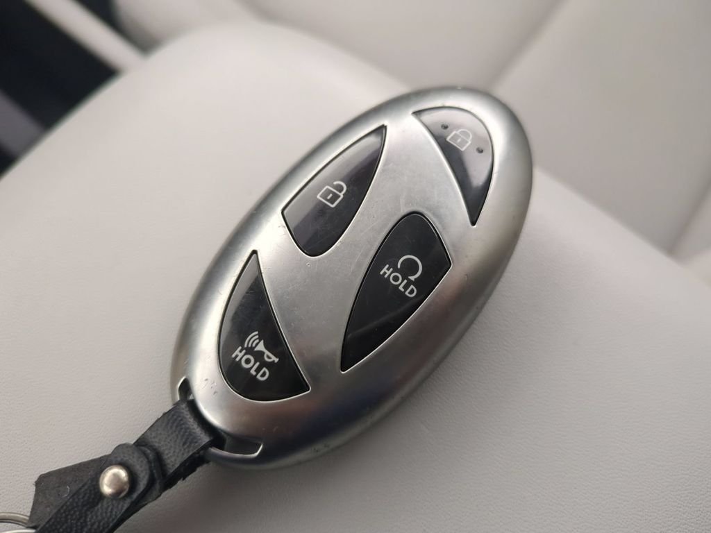 2025 Hyundai Kona SEL - Photo 36