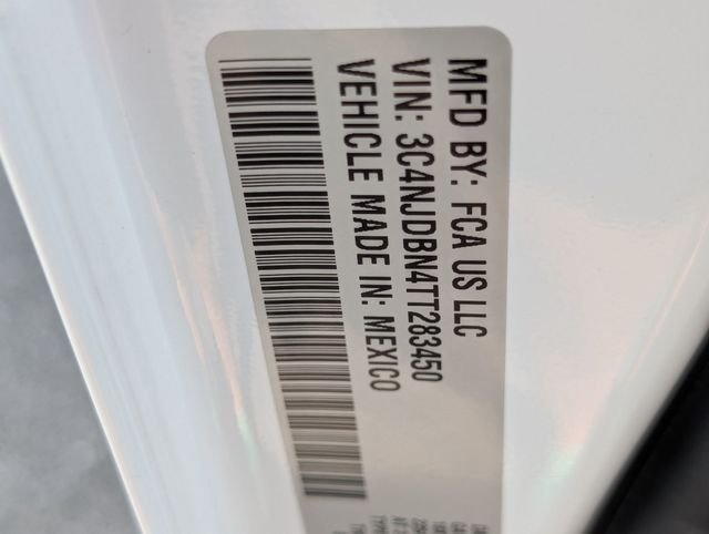 New 2026 Bright White Clearcoat Jeep Latitude image 31