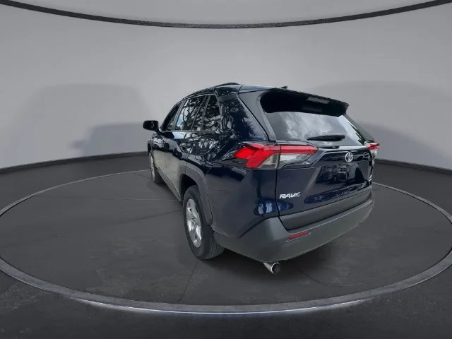 2025 Toyota RAV4 XLE - Photo 6