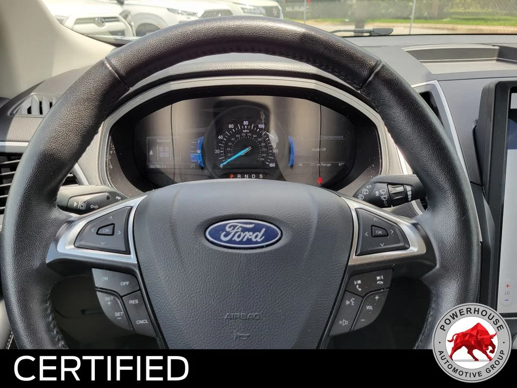 Used 2024 Silver Ford SEL image 31