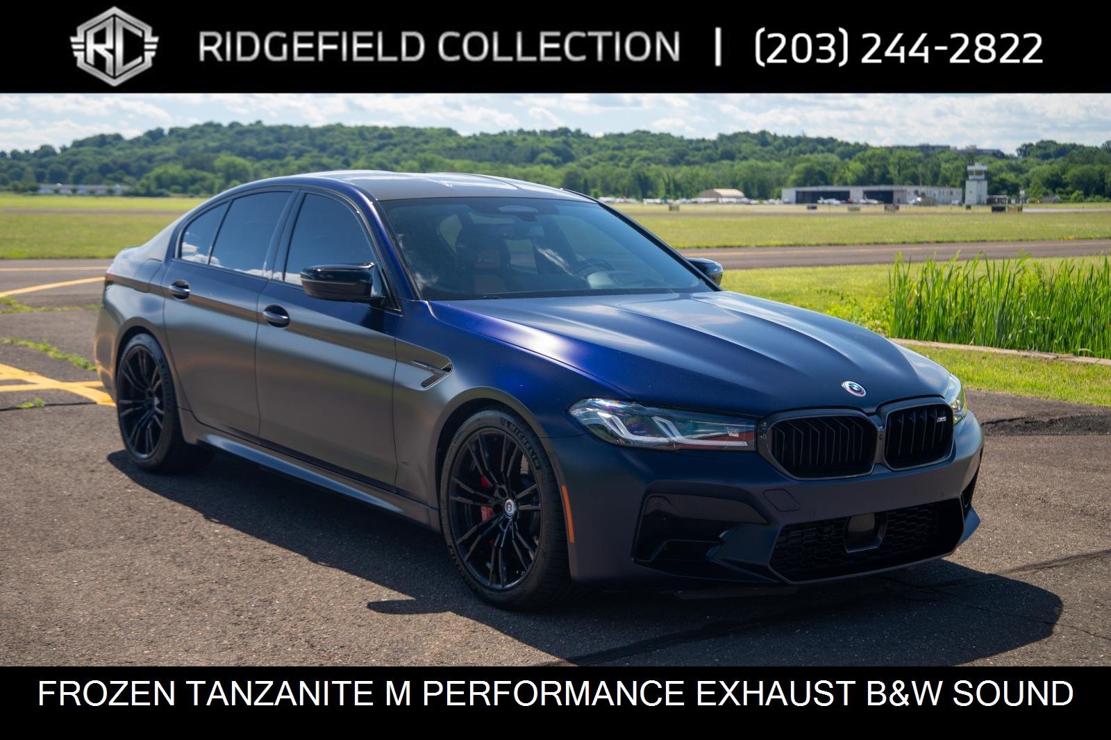Used 2023 BLUE BMW  image 1