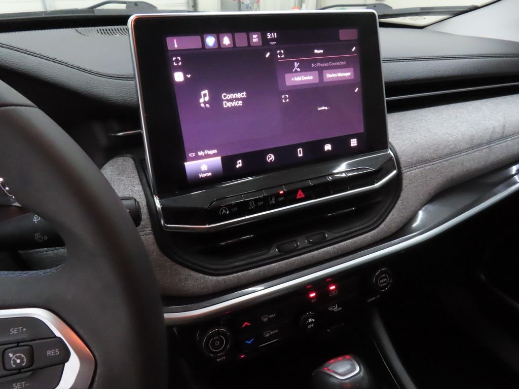 Used 2022 Red Jeep Latitude image 15