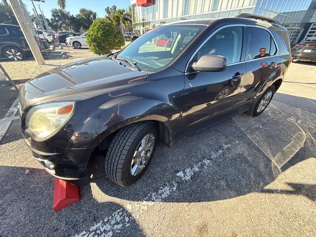Used 2015 Gray Chevrolet LT image 2