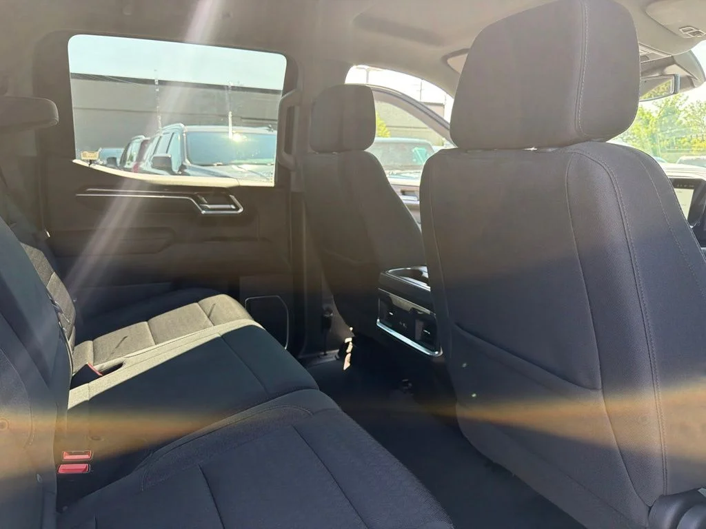 Used 2024 White GMC Elevation image 20