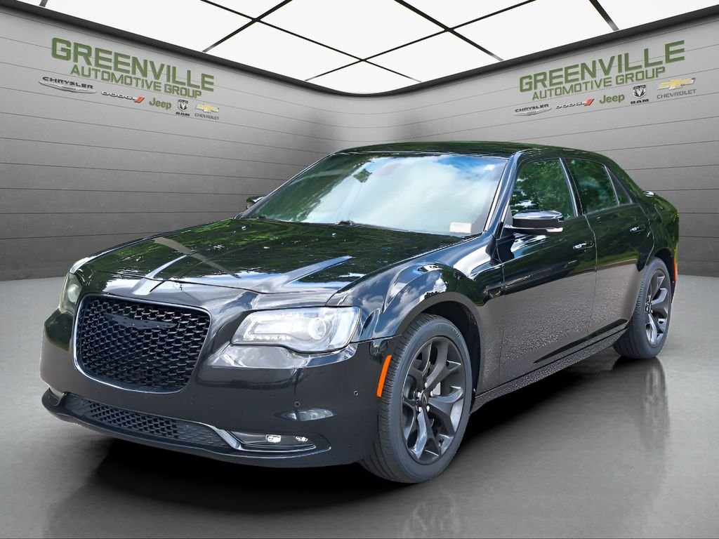 2021 Chrysler 300 S's photo