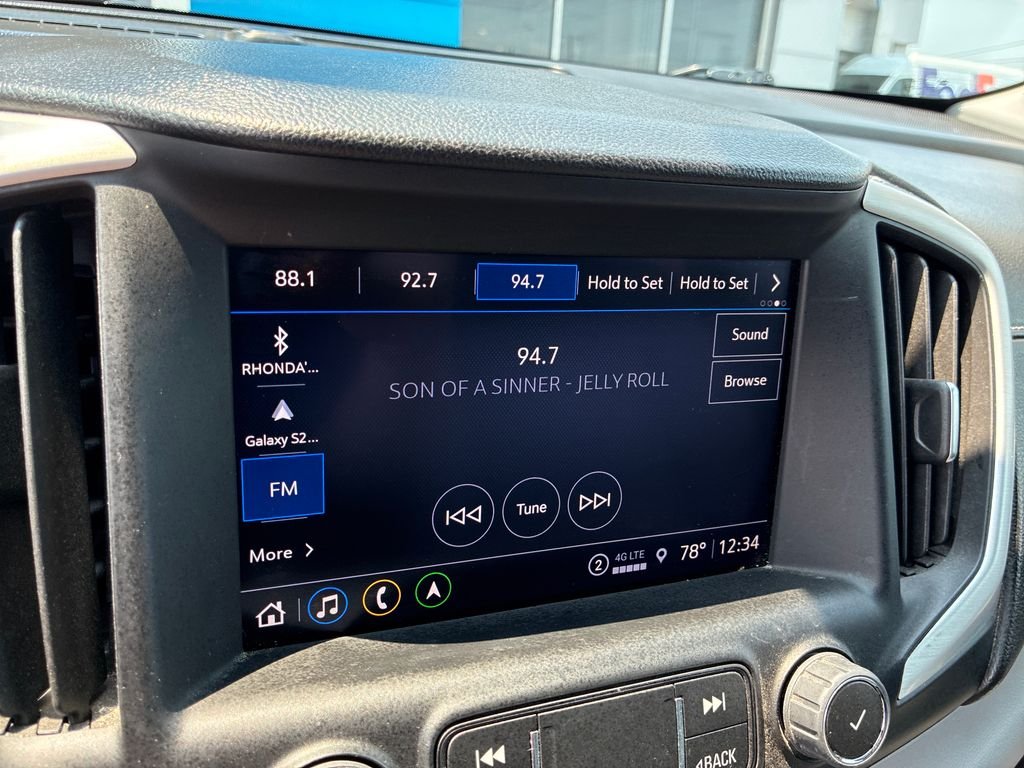 Used 2022 Blue GMC SLT image 15