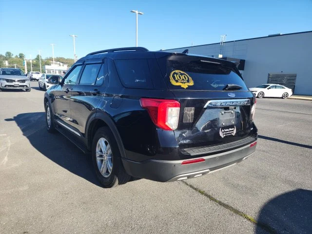 Used 2020 Black Ford XLT image 7