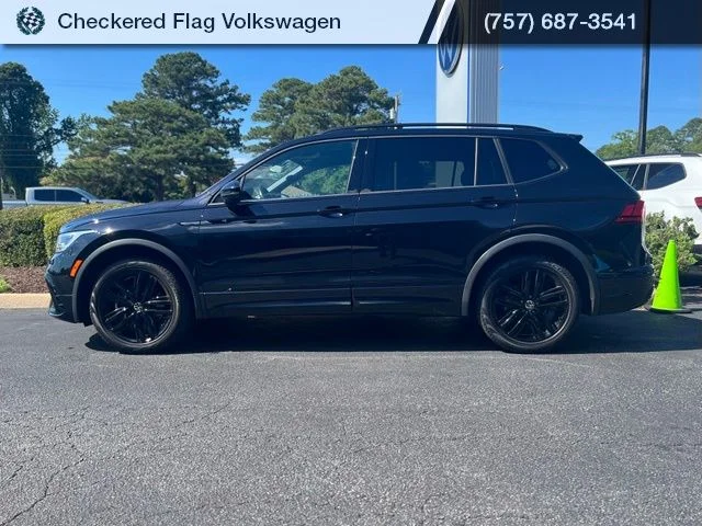 Used 2022 Deep Black Pearl Volkswagen 2.0T SE R-Line Black image 4