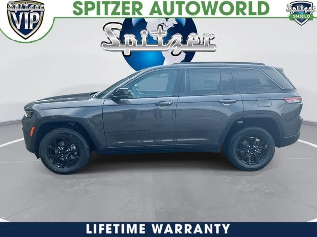 New 2026 Baltic Gray Metallic Clear-Coat Exterior Paint Jeep Altitude image 6
