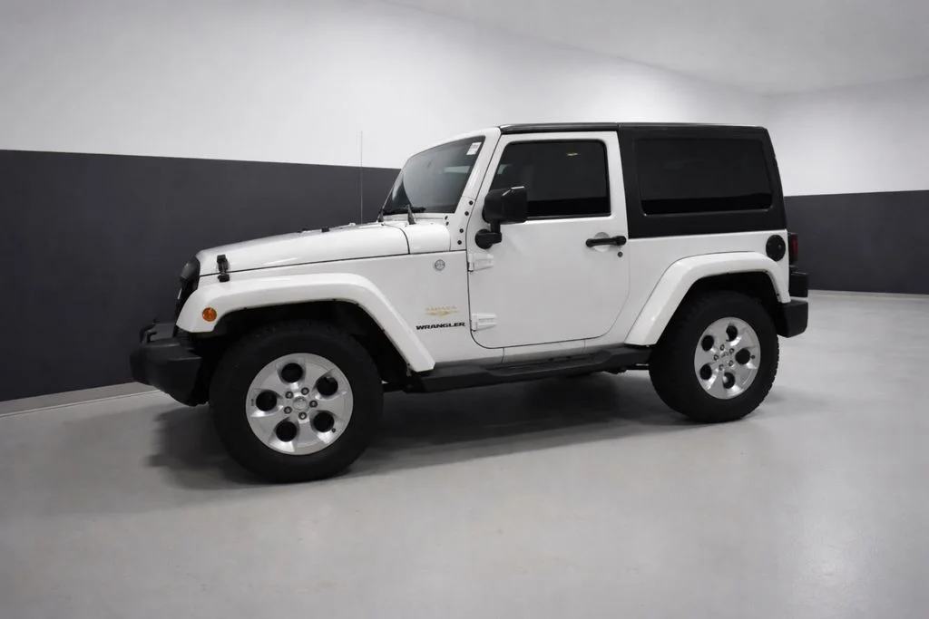 Used 2015 White Jeep Sahara image 2