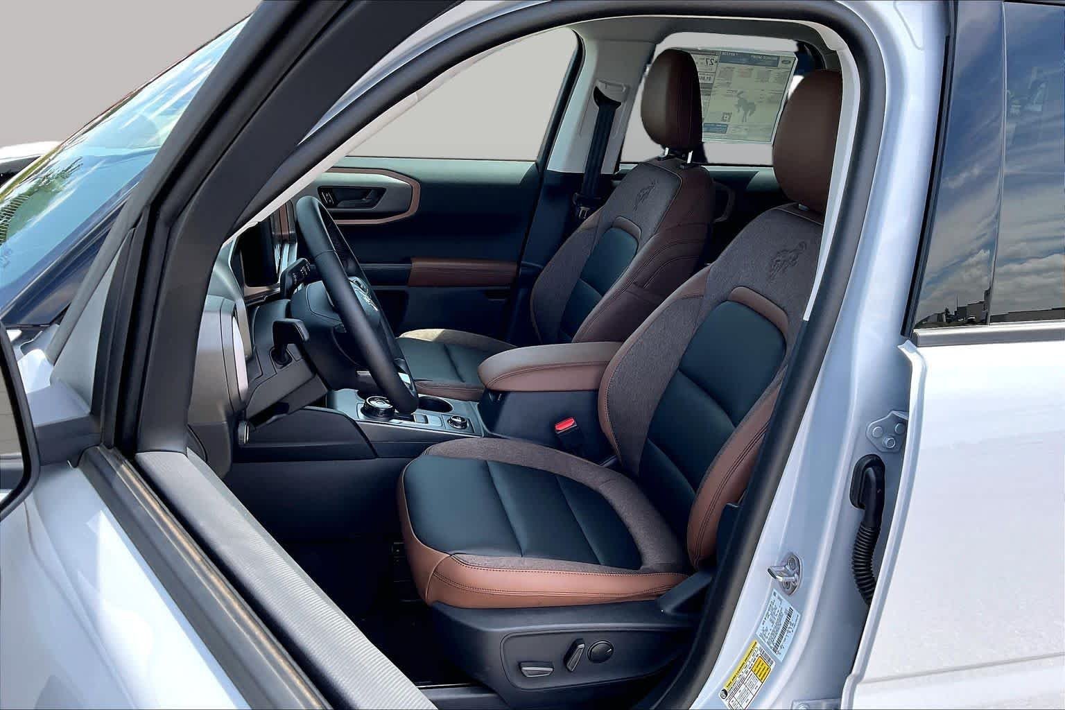 New 2026 Space White Metallic Ford Outer Banks® image 9