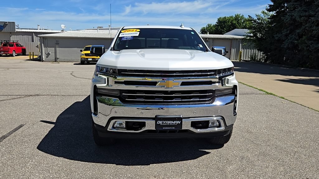 Used 2021 IRIDESCENT PEARL TRICOAT Chevrolet LTZ image 3