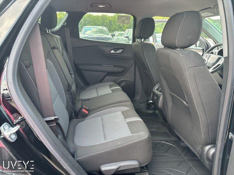 Used 2023 BLACK Chevrolet LT image 7