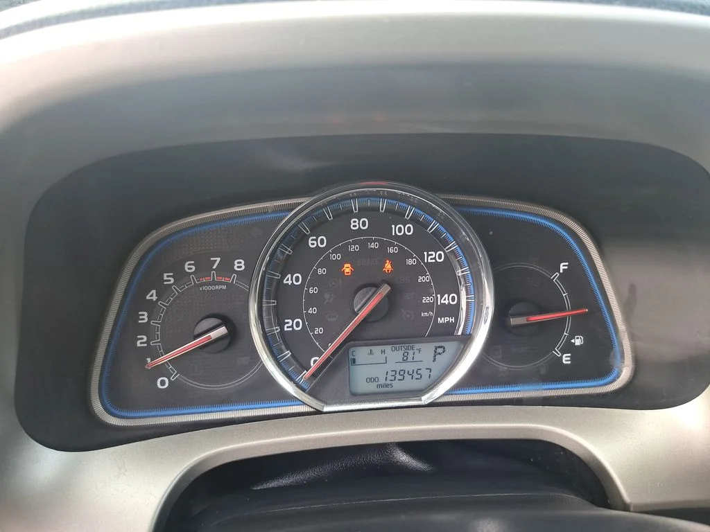 Used 2013 Green Toyota Limited image 24