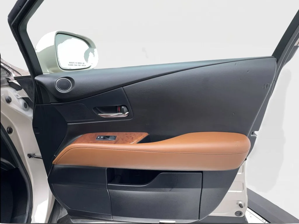 Used 2015 Beige Lexus 350 image 35