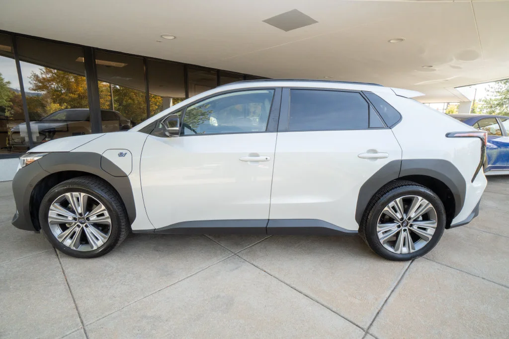 Used 2023 White Subaru Limited image 4
