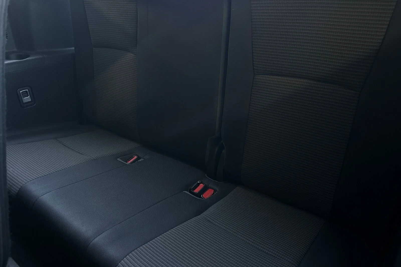 Used 2022 Blueprint Toyota LE image 14