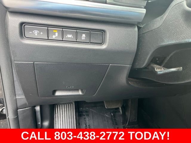Used 2022 Black Kia S image 31