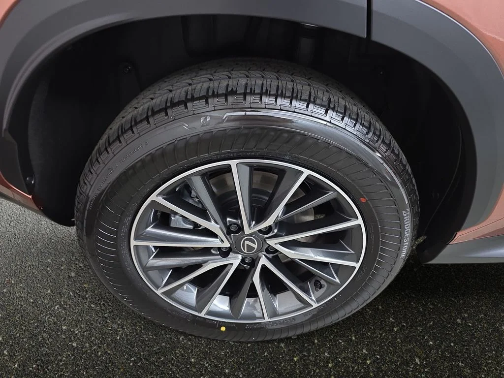 New 2026 Copper Crest Lexus 450h+ Premium image 30
