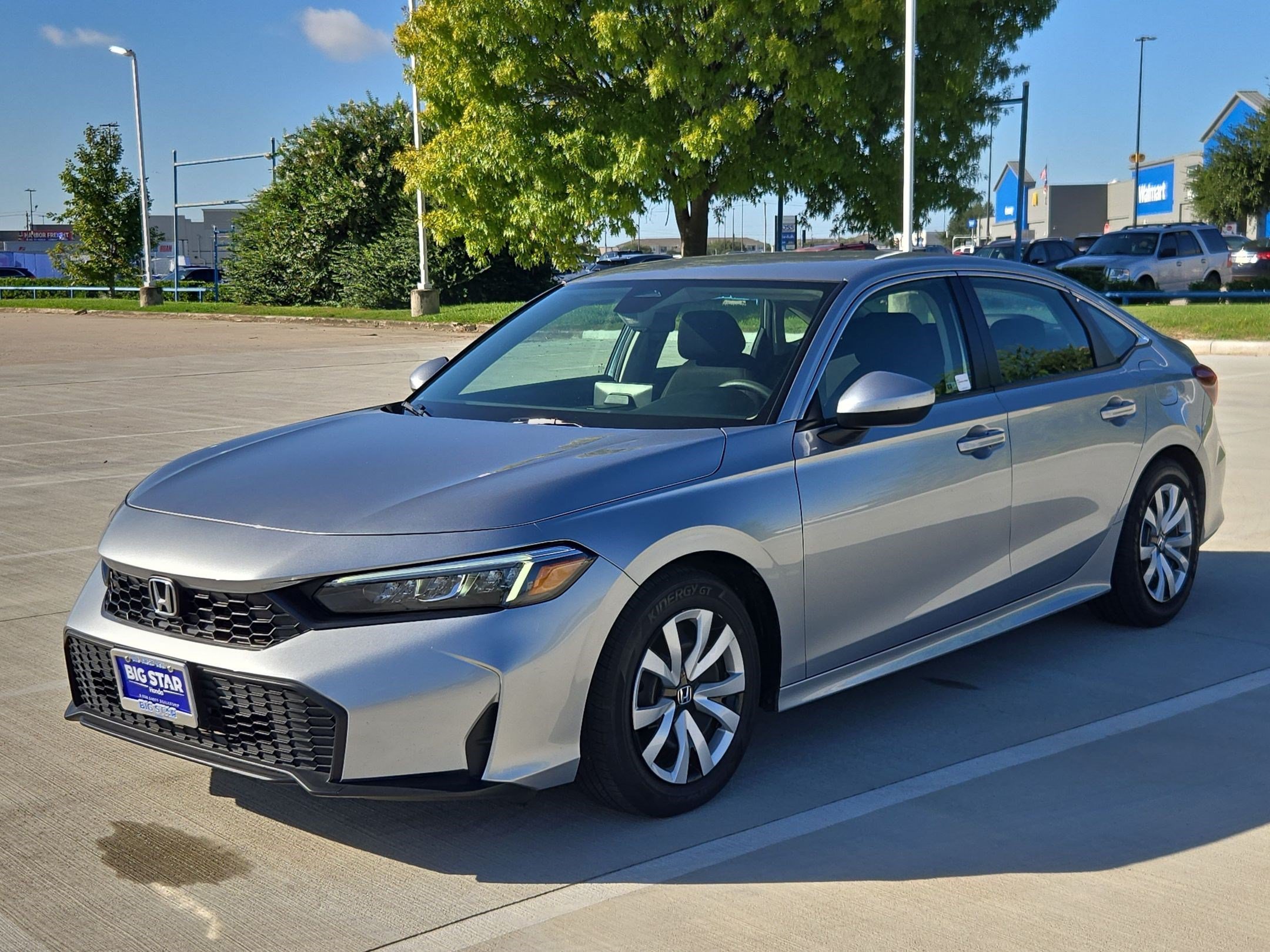 Certified Used 2025 Solar Silver Metallic Honda LX image 7