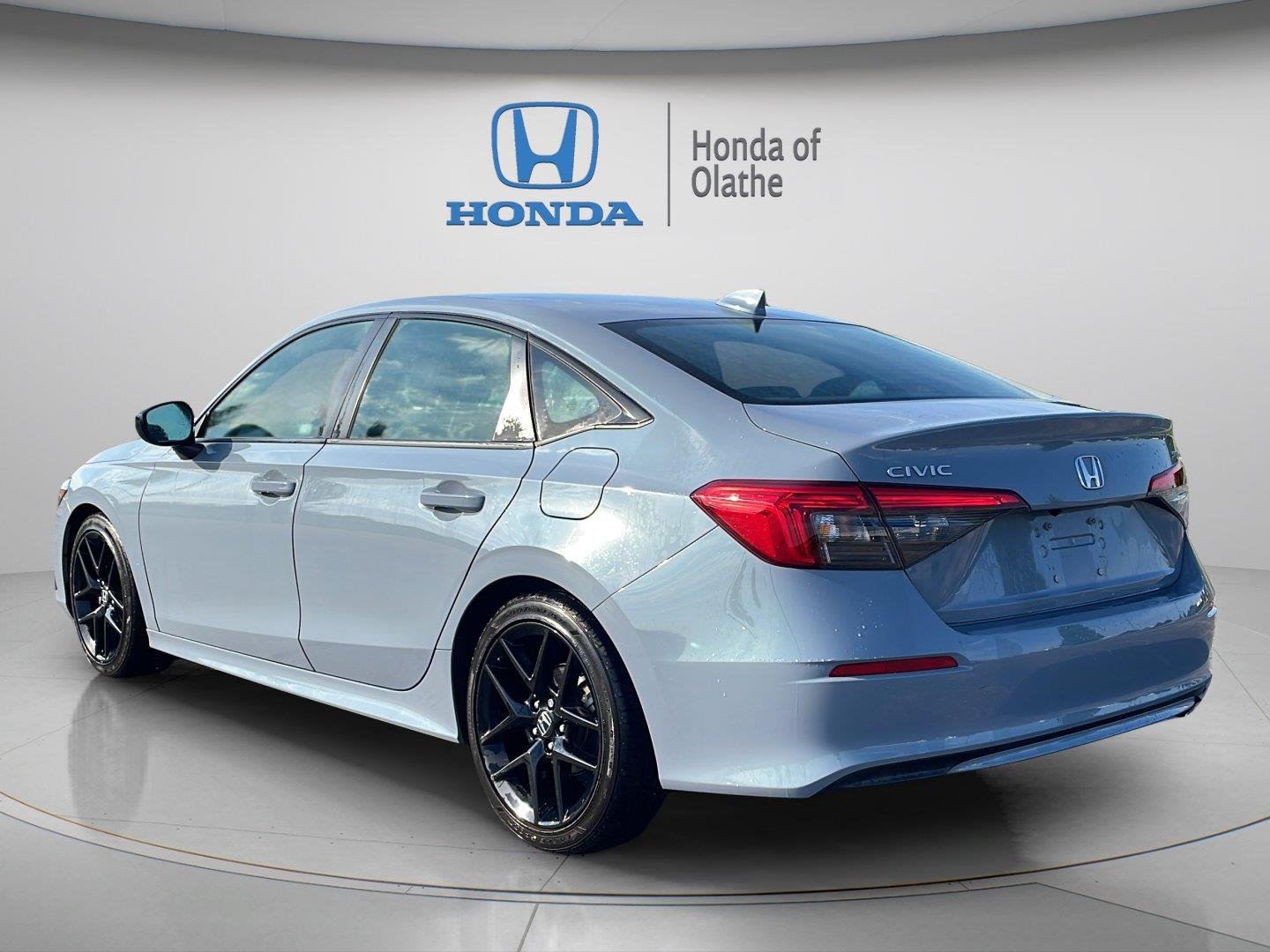 Certified Used 2024 Sonic Gray Pearl Honda 2.0L 4D SPORT image 5