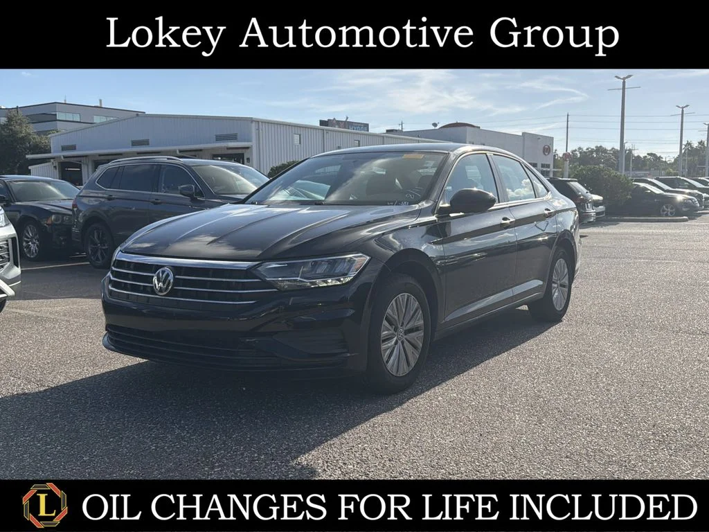Used 2019 Black Volkswagen 1.4T S image 1