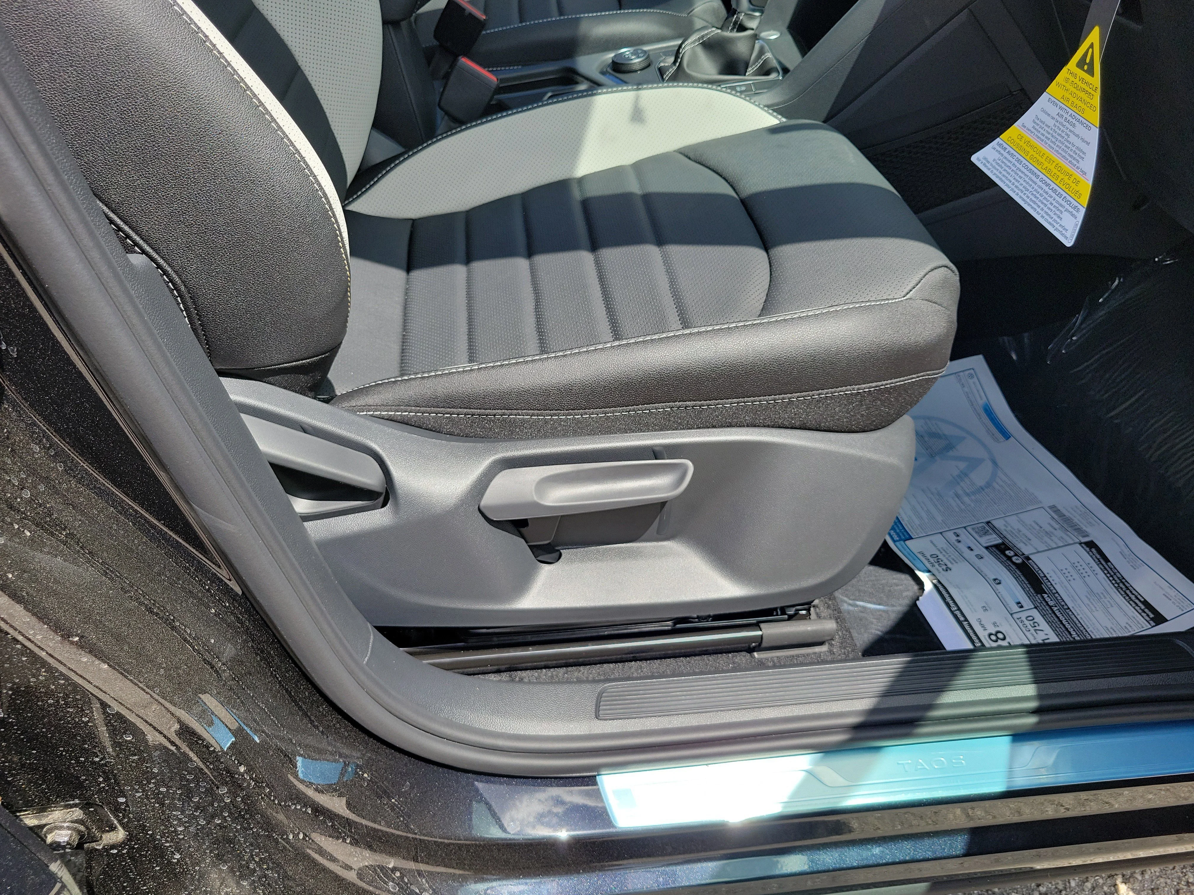 New 2026 Black Volkswagen 1.5T SEL image 7