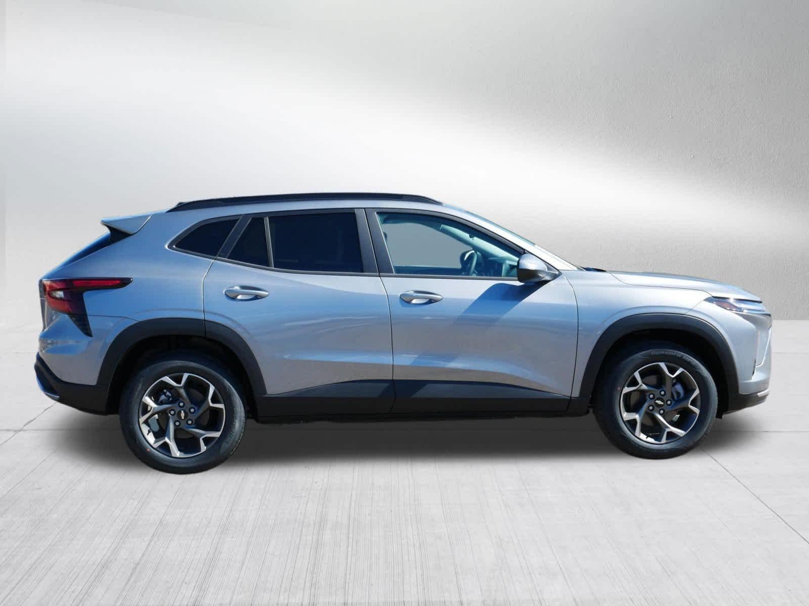 2026 Chevrolet Trax LT - Photo 6