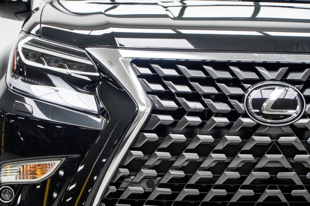 Used 2023 Black Lexus 460 image 11