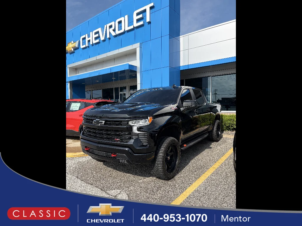 2024 Chevrolet Silverado 1500 LT Trail Boss 4X4 Crew Cab Short Box's photo