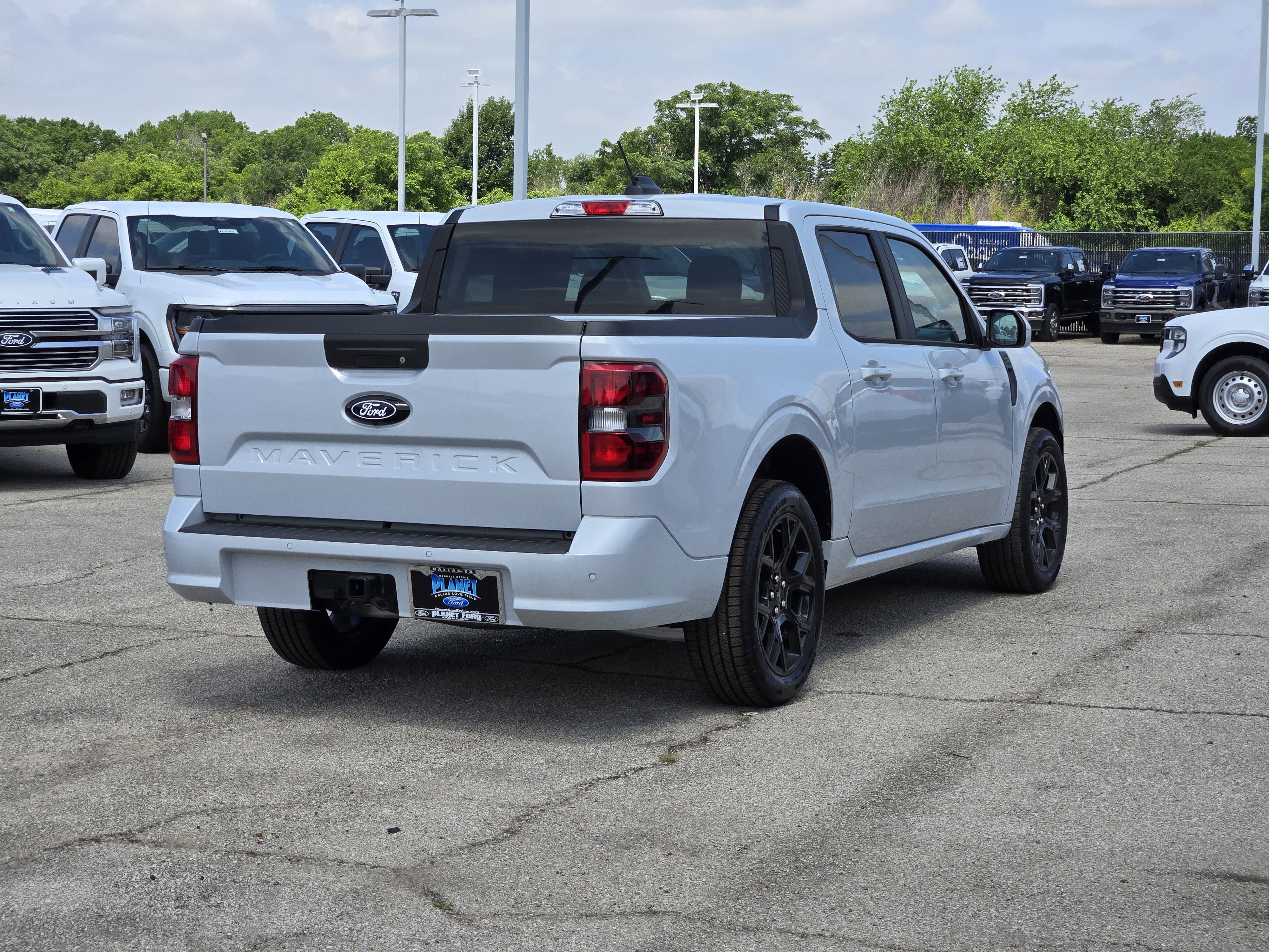 New 2026 Space White Metallic Ford Lobo image 4