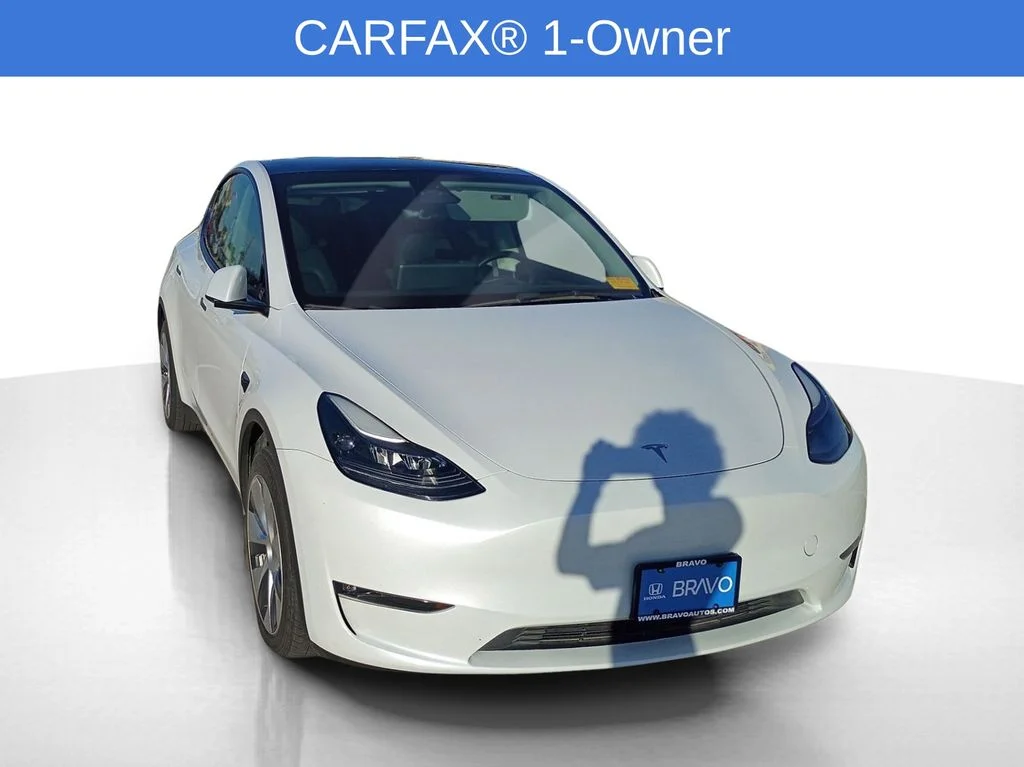 Used 2023 White Tesla Long Range image 3