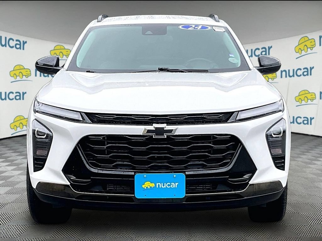 Used 2024 Summit White Chevrolet ACTIV image 2