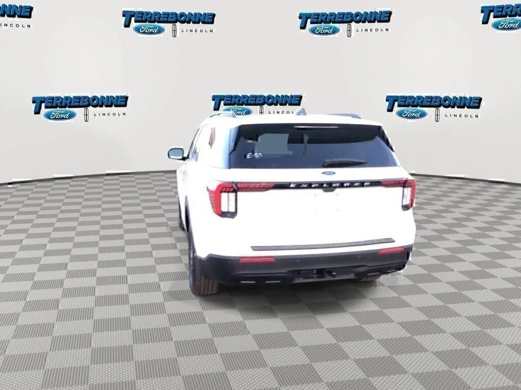 2026 Ford Explorer Active - Photo 7