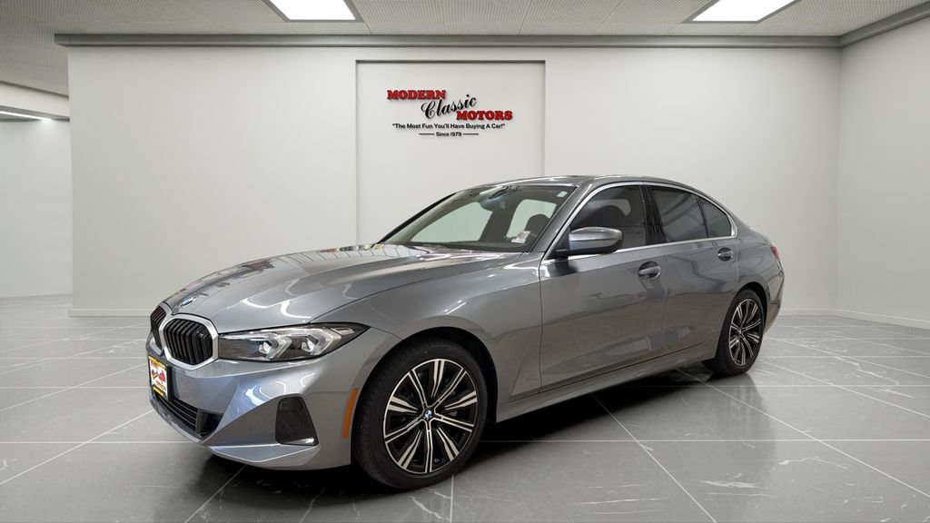2025 BMW 3 Series 330i xDrive Sedan's photo