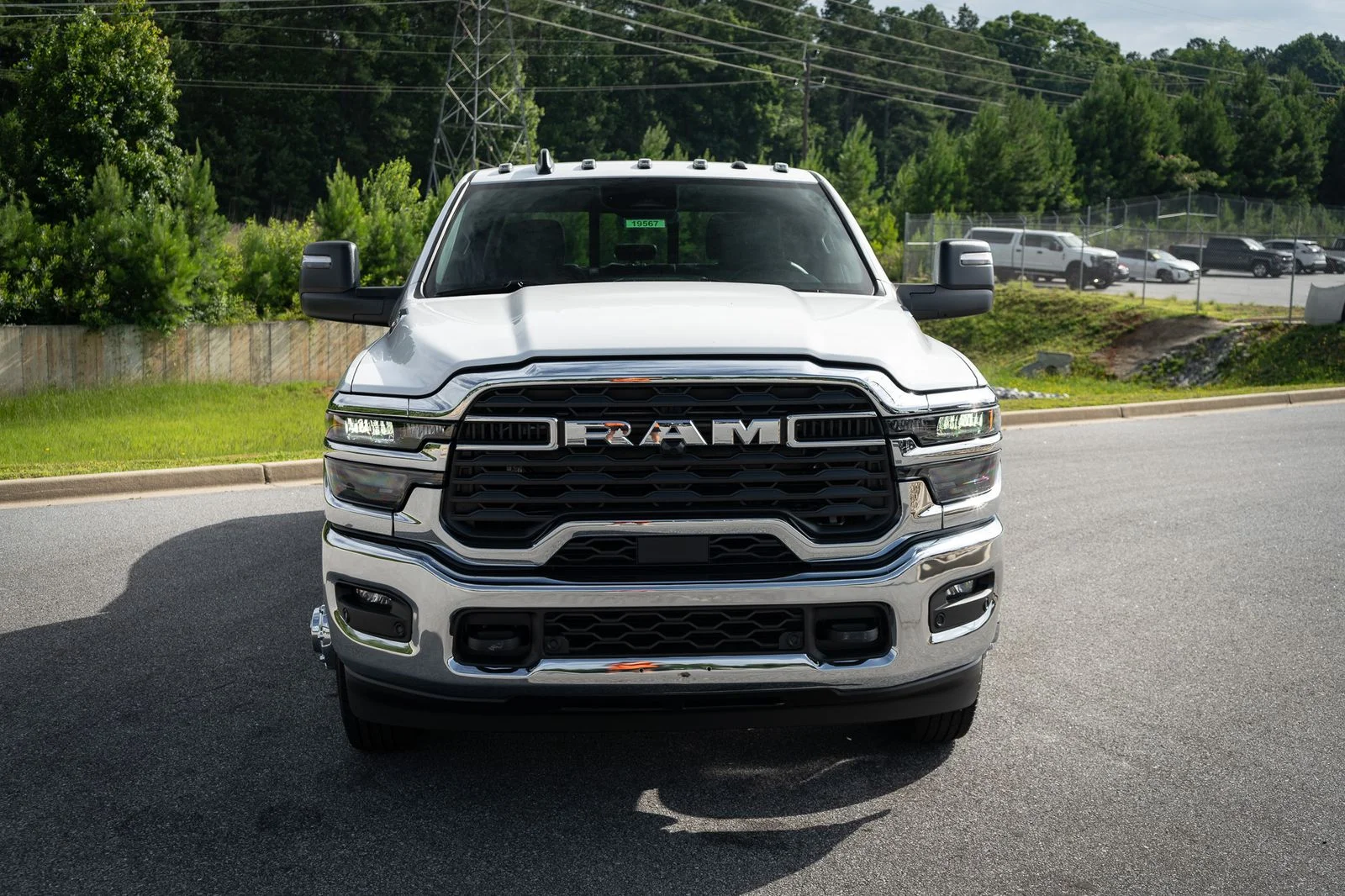 New 2026 Bright White Clear-Coat Exterior Paint RAM Tradesman image 2