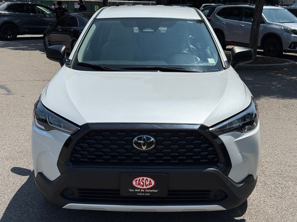 Used 2024 White Toyota L image 2